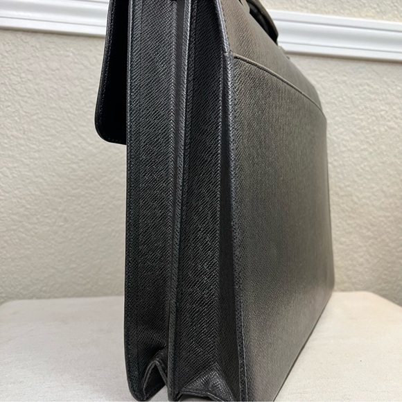 Louis Vuitton Tiaga Leather Serviette Briefcase in Black silver clasp authentic - Picture 4 of 16